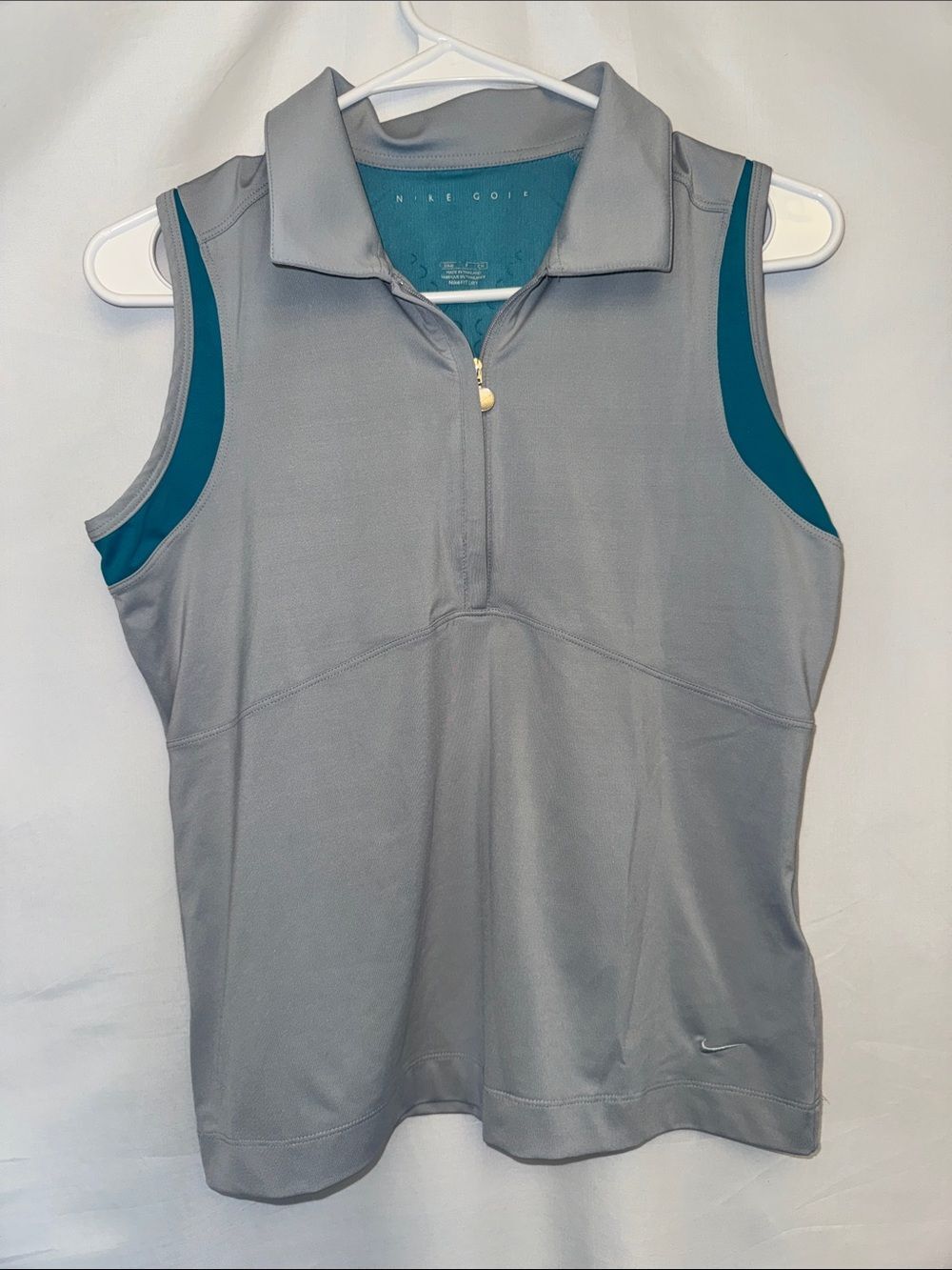 Women's Nike Gray Sleeveless Zip-Front Golf Polo with Teal Accents size Small